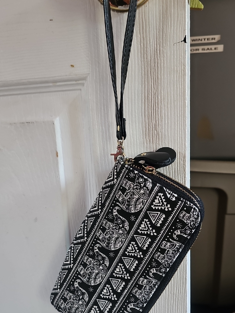 Black & White Elephant Pattern Wristlet Wallet - Unbranded